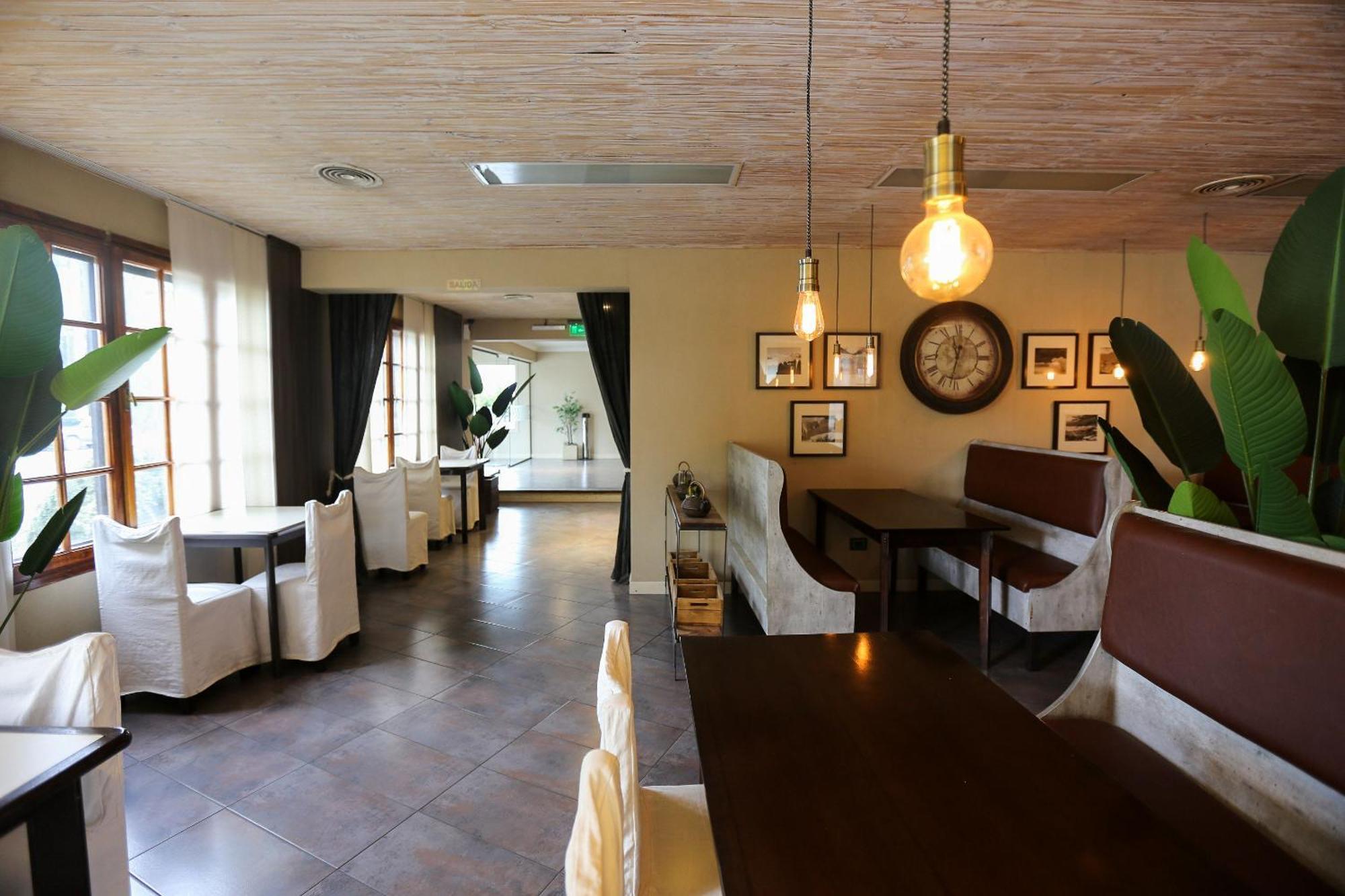 Hotel Bahia Redonda El Calafate Eksteriør billede